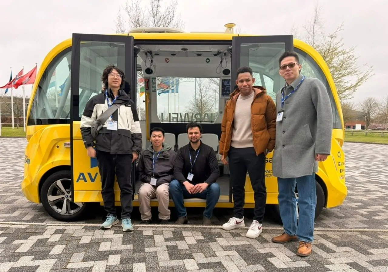 Darwin Canada team visits Harwell to work on self-driving vehicles